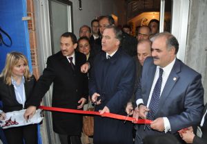 Babıali Erzurum'a geldi..